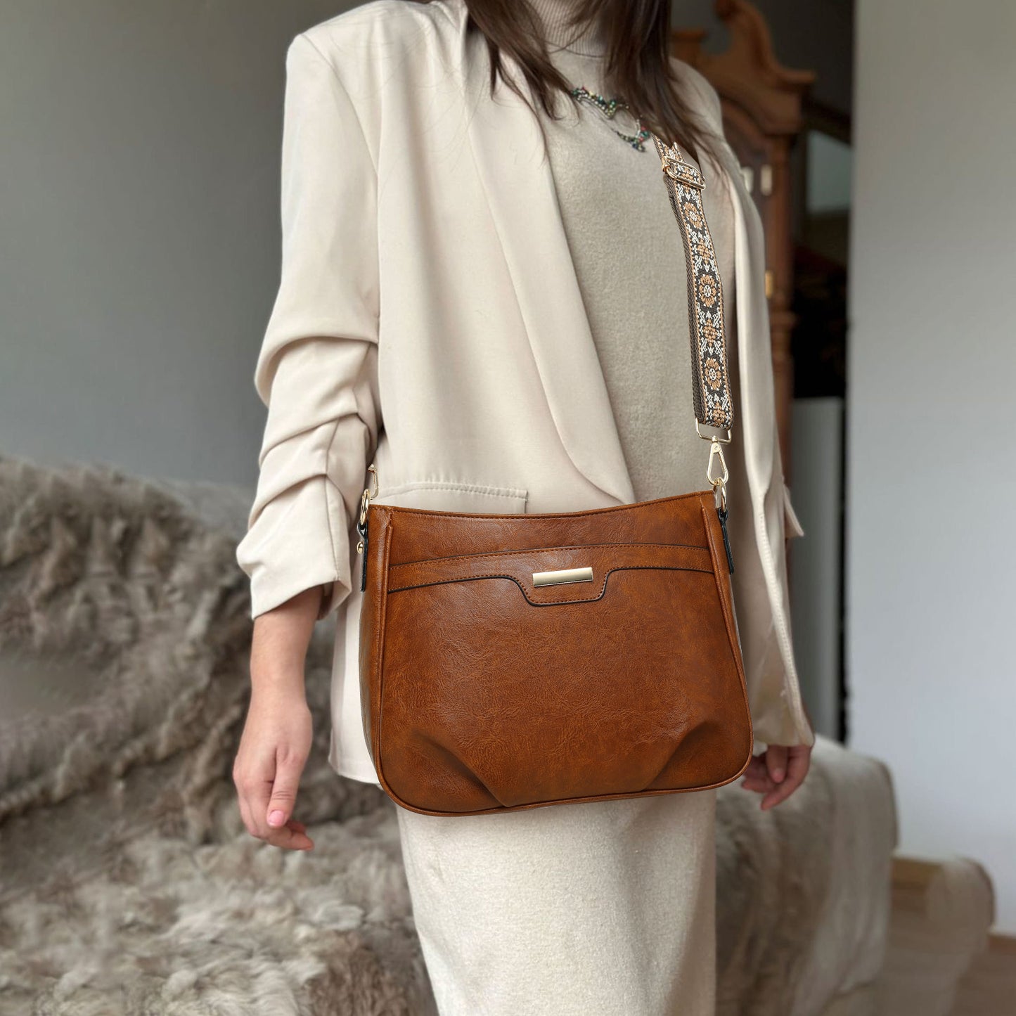 GAEKEAO Crossbody Bags for Women Vegan Leather Shoulder Handbags Pockets Satchel With Wide Adjustable Strap